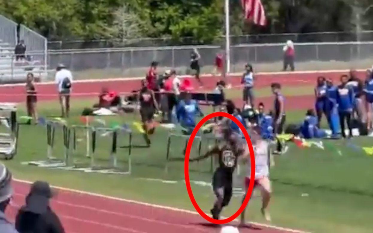 运动员瞬间超越竞争对手，领跑